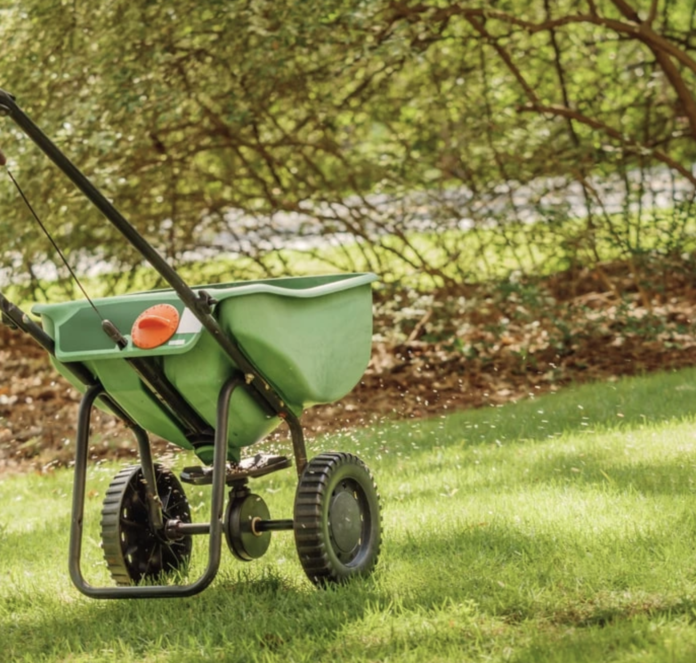How to Prep Your Lawn for Winter
